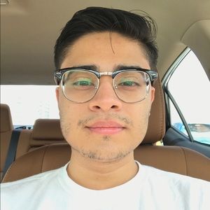 Meet your Posher, Luis